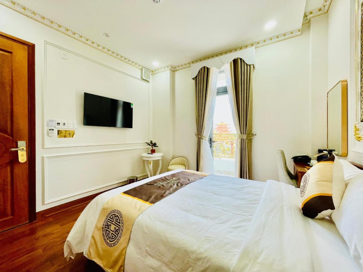 New Palace Hotel Куанг Нгай Екстериор снимка