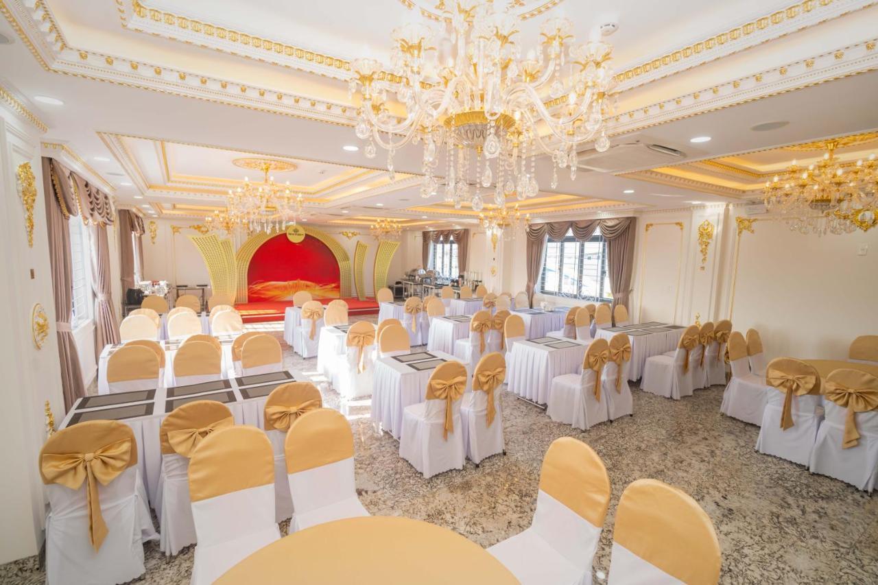 New Palace Hotel Куанг Нгай Екстериор снимка